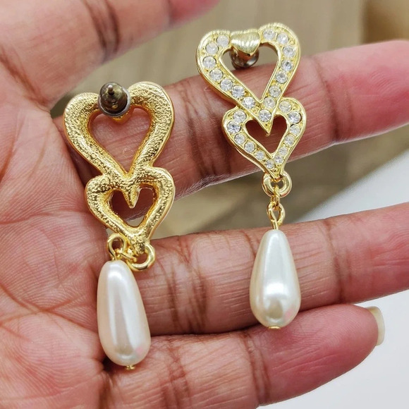 Vintage Pearlcore Heart Earrings w/ Bling - Picture 3 of 3